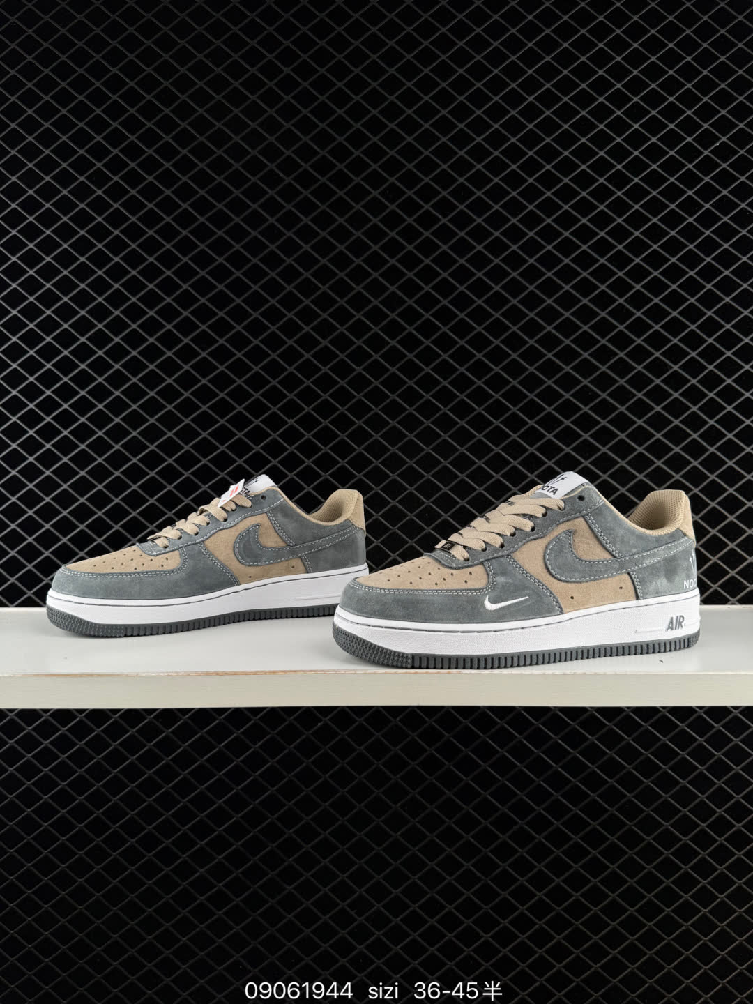 NIKE AIR FORCE 1-DV0788-013